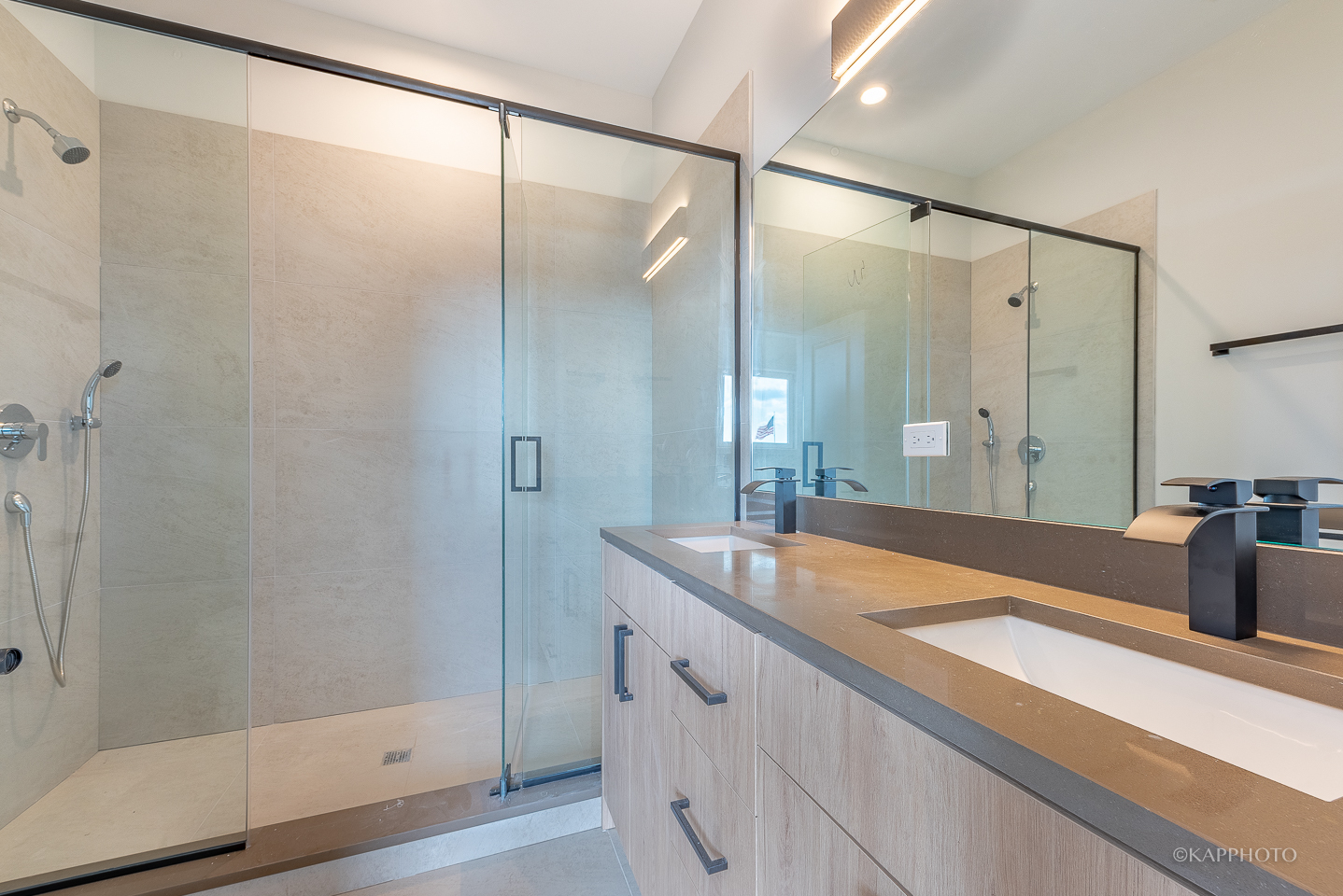 4021 N Keystone Avenue Unit: 3N