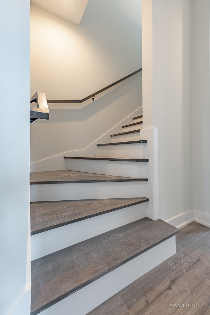 4021 N Keystone Avenue Unit: 3N