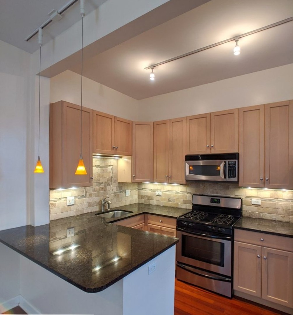 1222 W Hubbard Street Unit: 1R