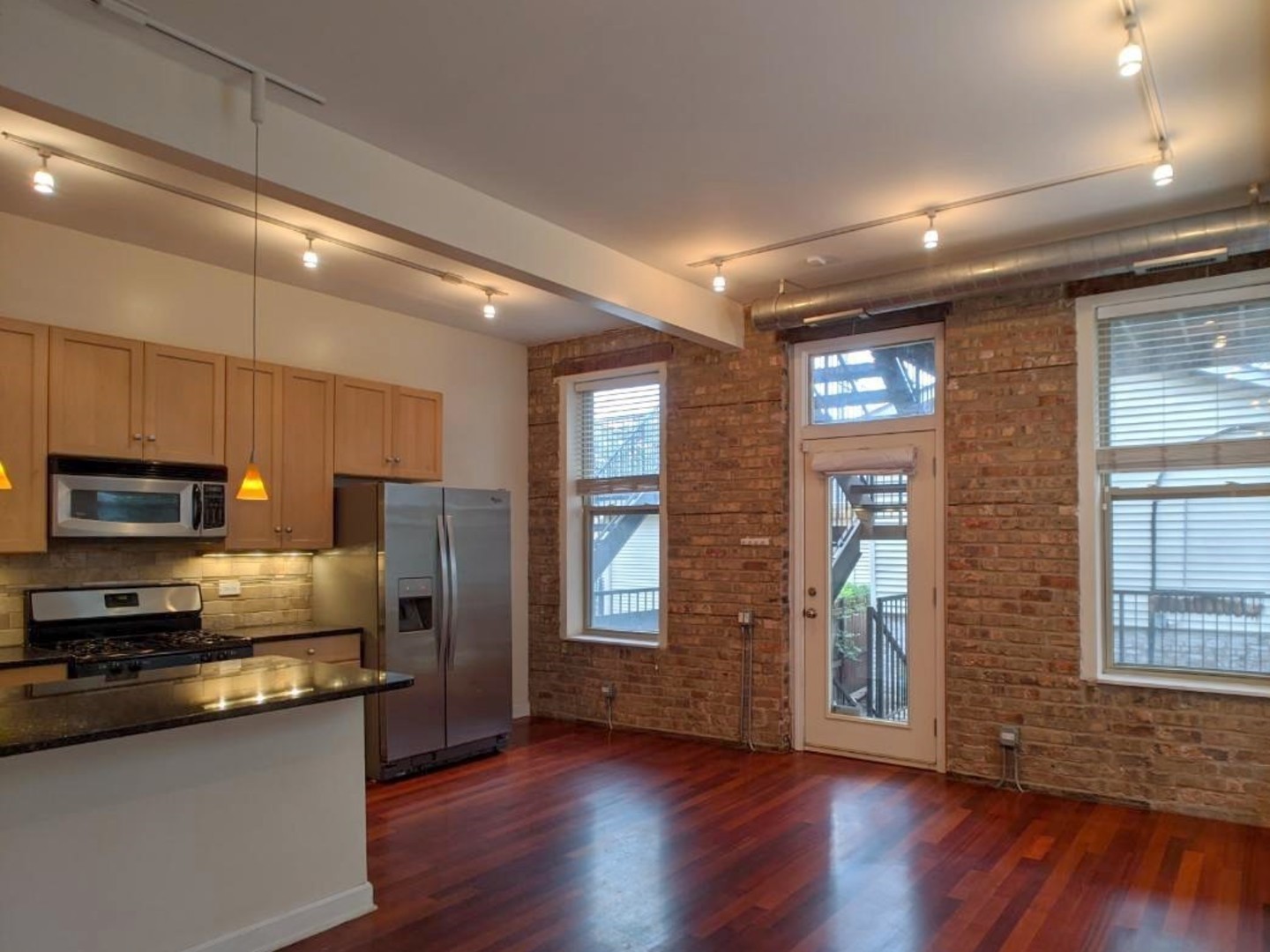 1222 W Hubbard Street Unit: 1R