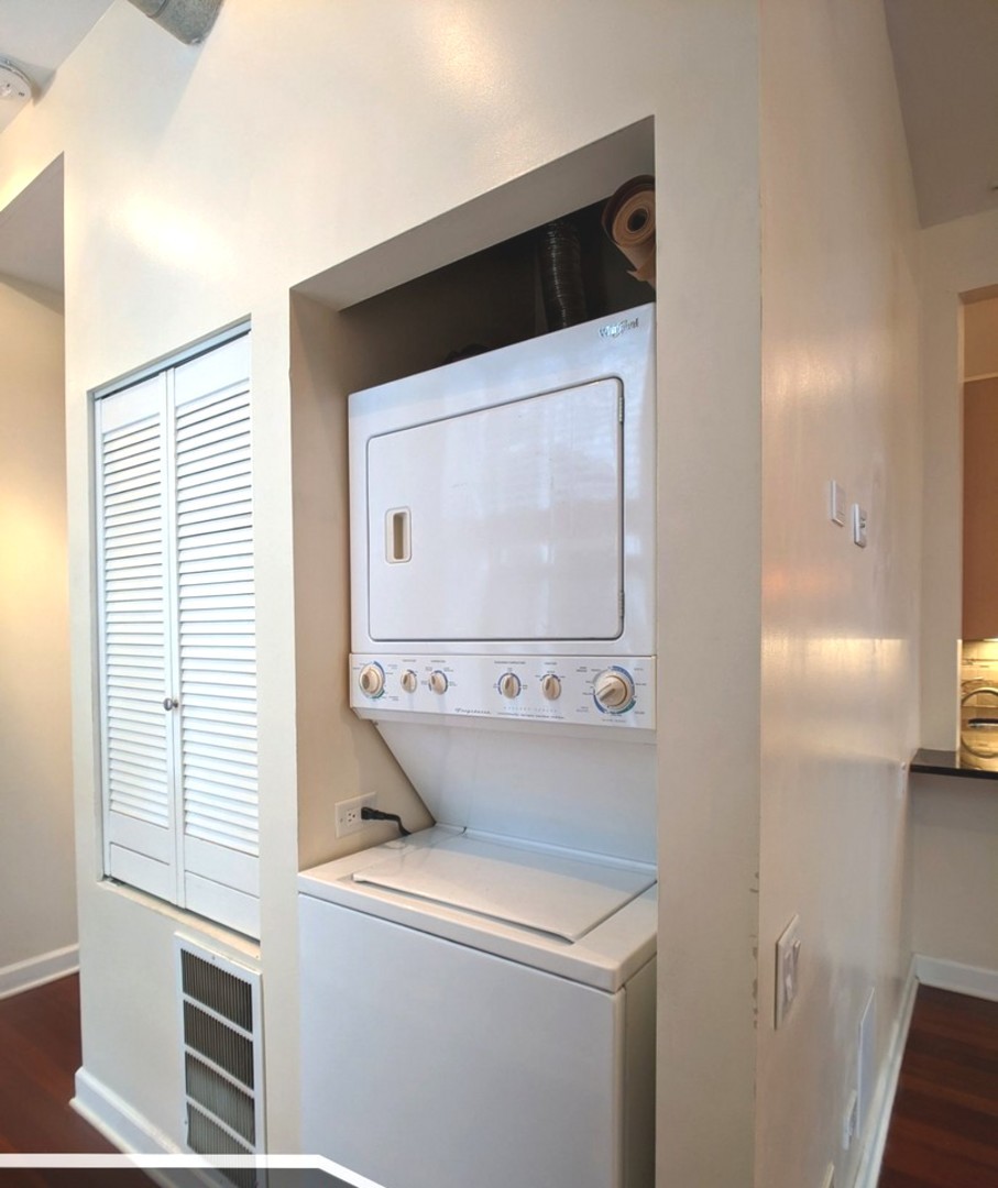 1222 W Hubbard Street Unit: 1R