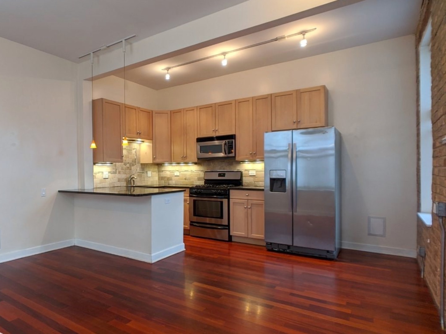 1222 W Hubbard Street Unit: 1R