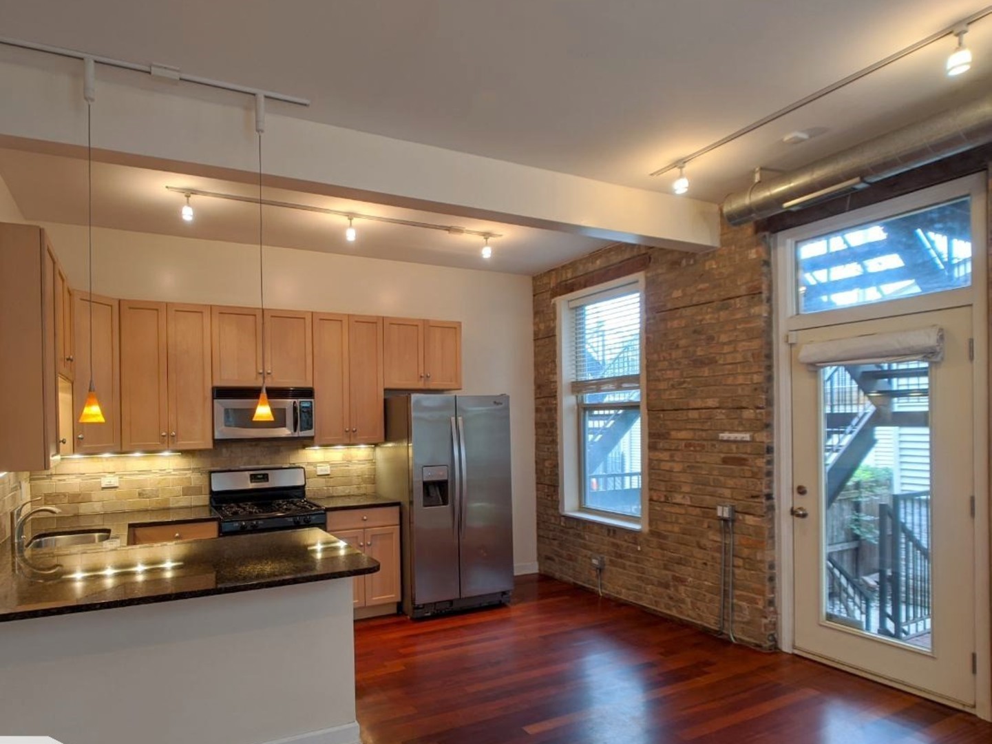 1222 W Hubbard Street Unit: 1R