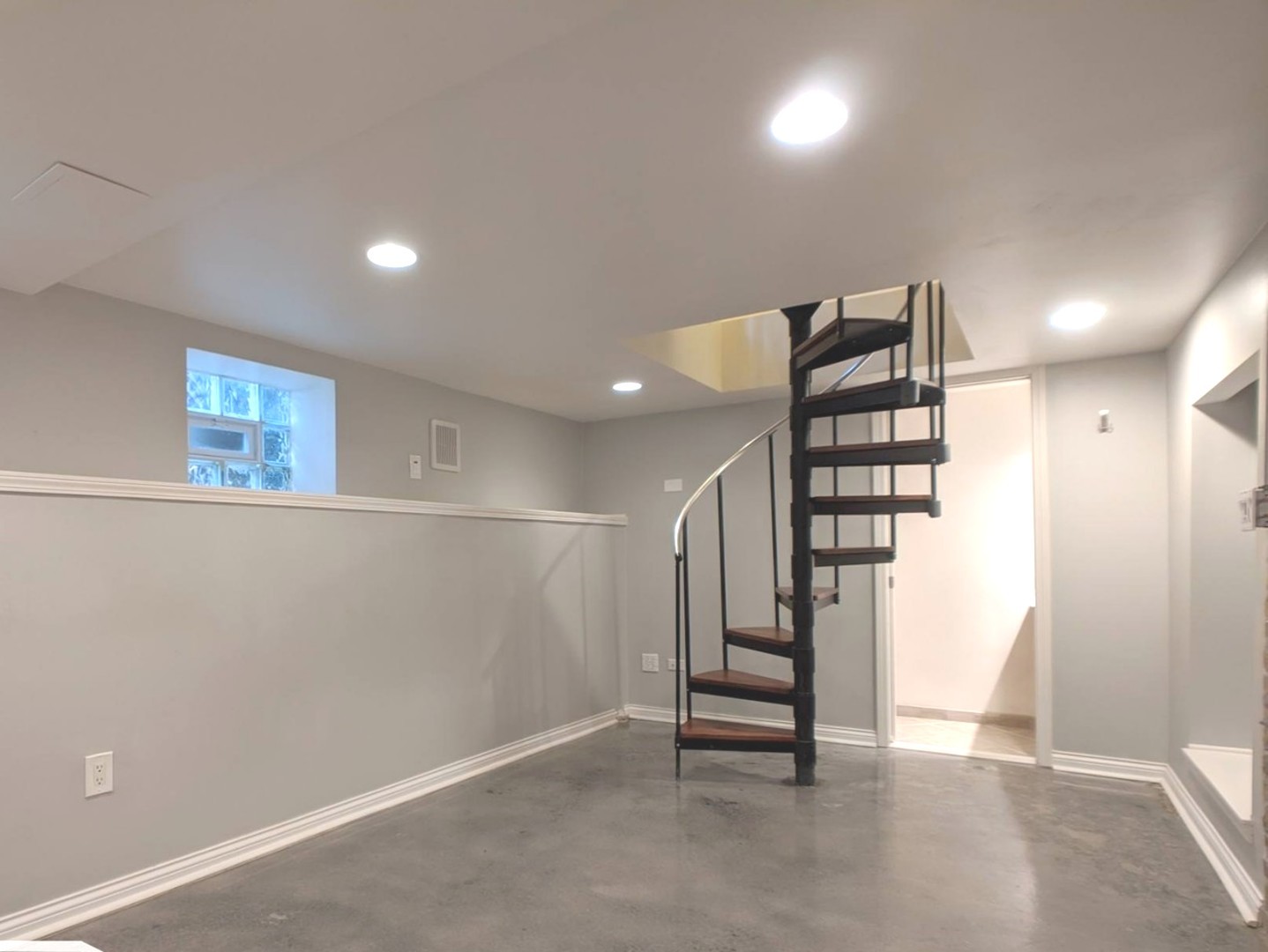 1222 W Hubbard Street Unit: 1R