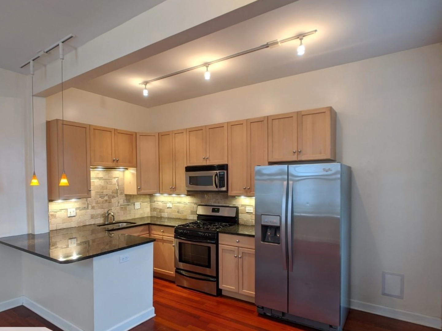 1222 W Hubbard Street Unit: 1R