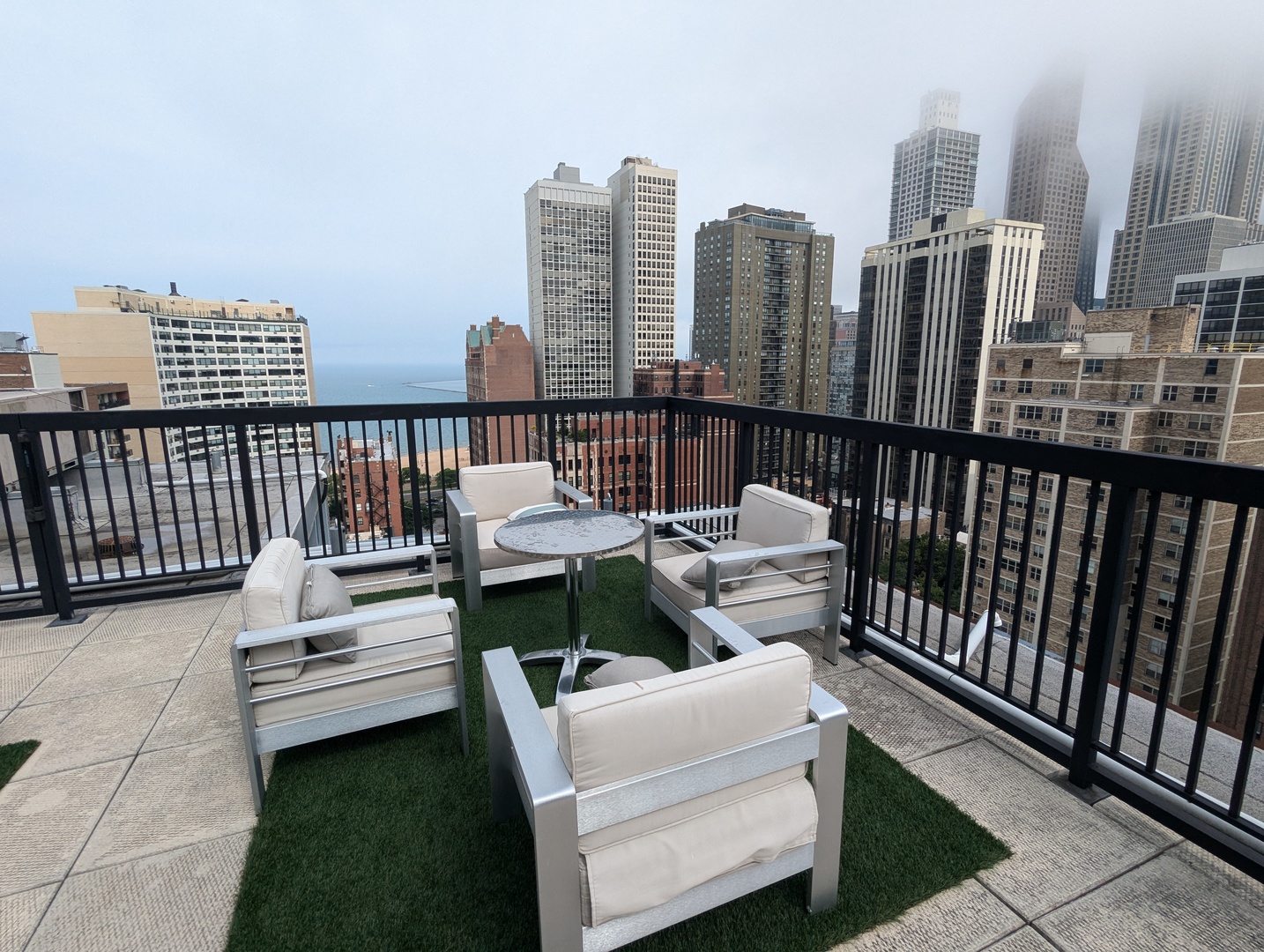 30 E Elm Street Unit: 4E