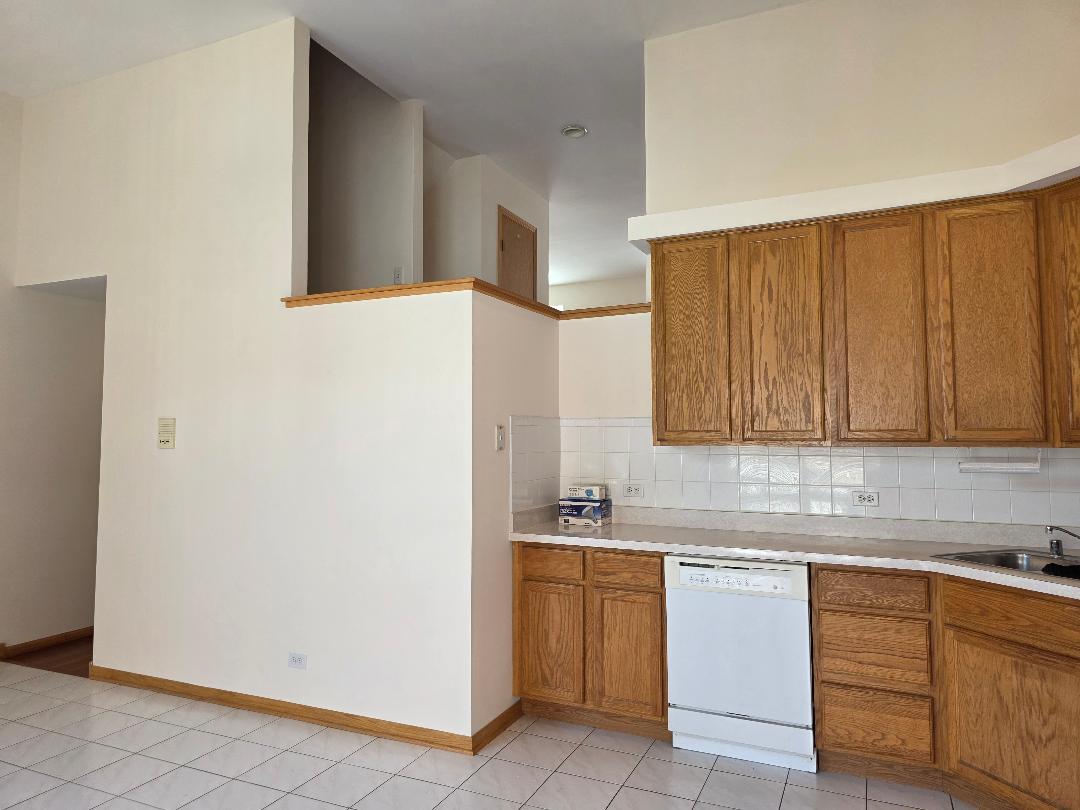 3400 S Wolcott Avenue Unit: I