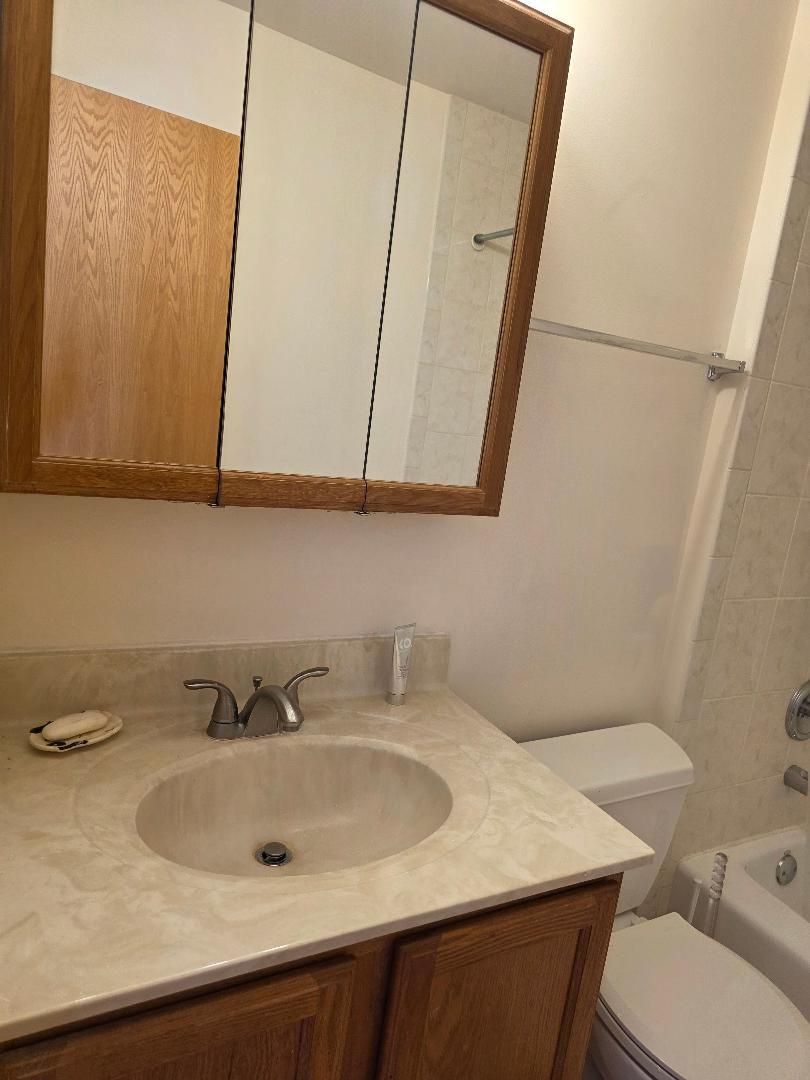 3400 S Wolcott Avenue Unit: I