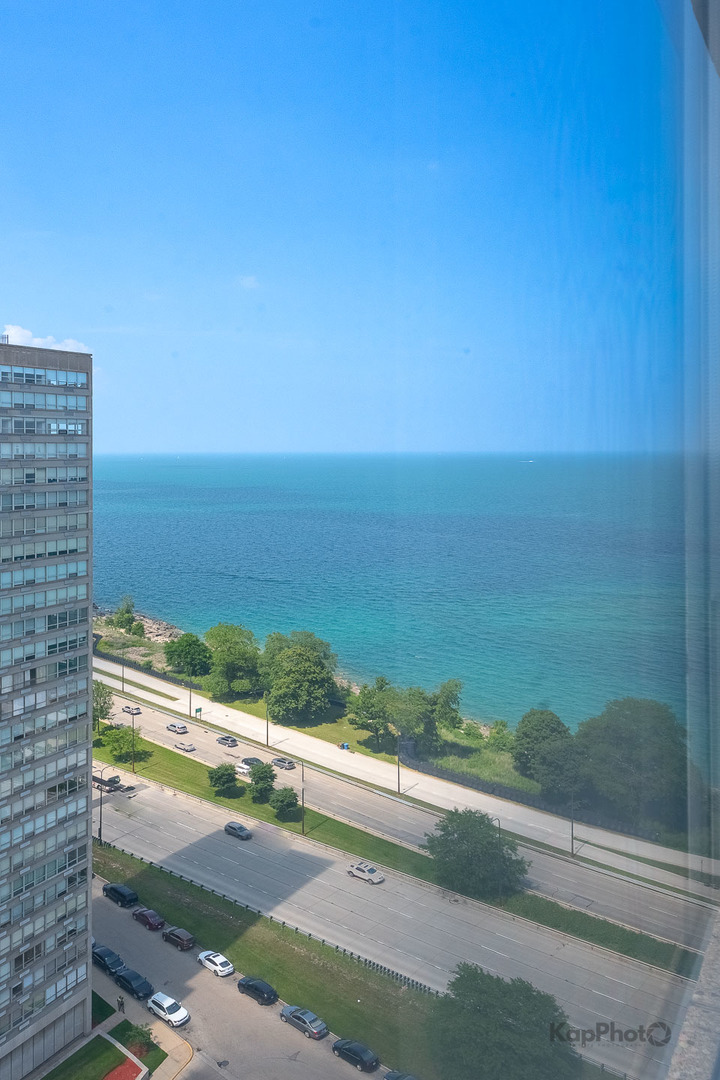 4800 S Chicago Beach Drive Unit: 2405S
