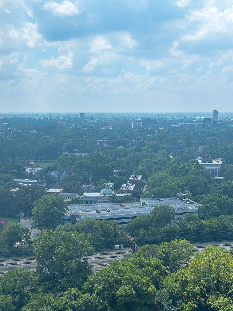 4800 S Chicago Beach Drive Unit: 2405S