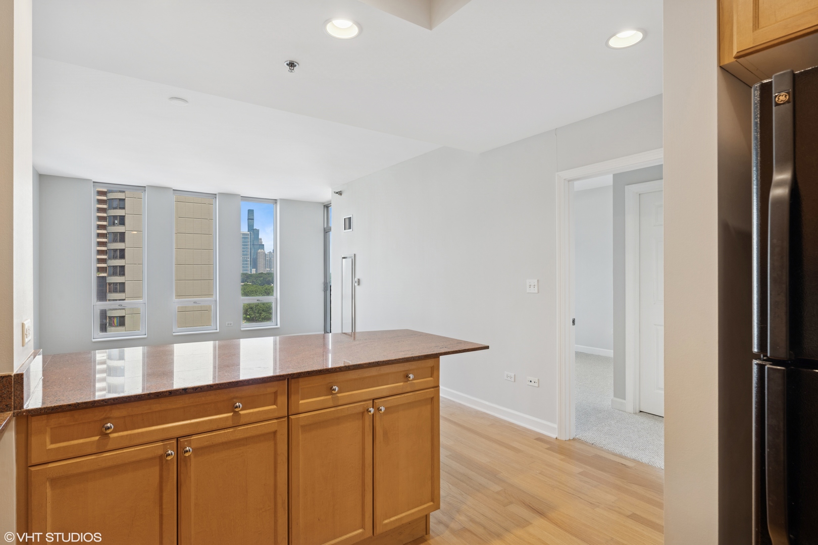 1250 S Michigan Avenue Unit: 903