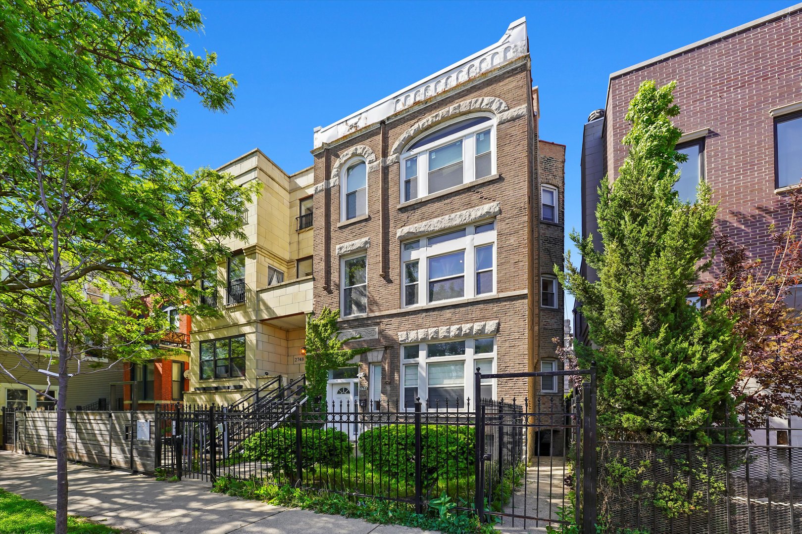2744 W Haddon Avenue Unit: 2
