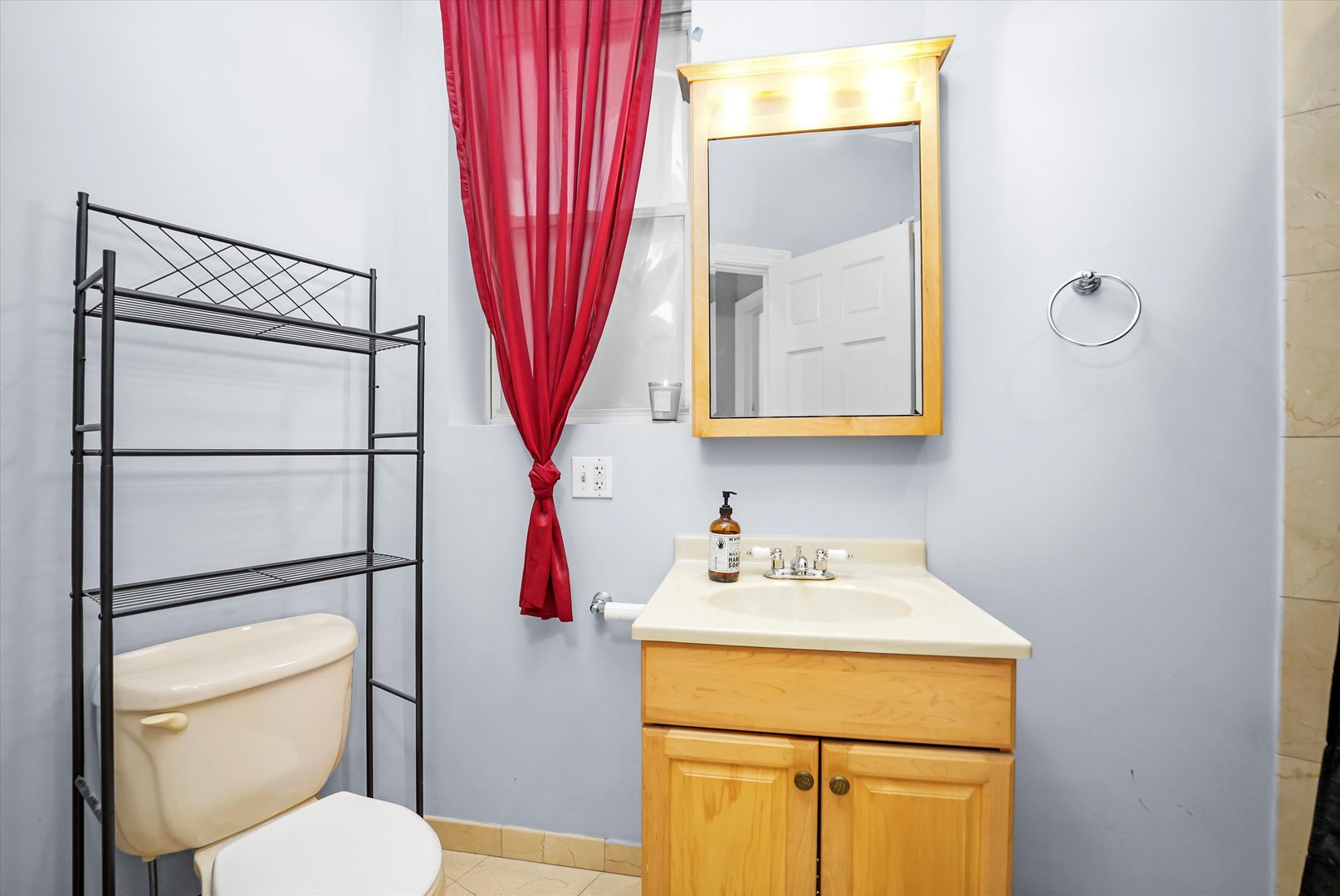 2744 W Haddon Avenue Unit: 2