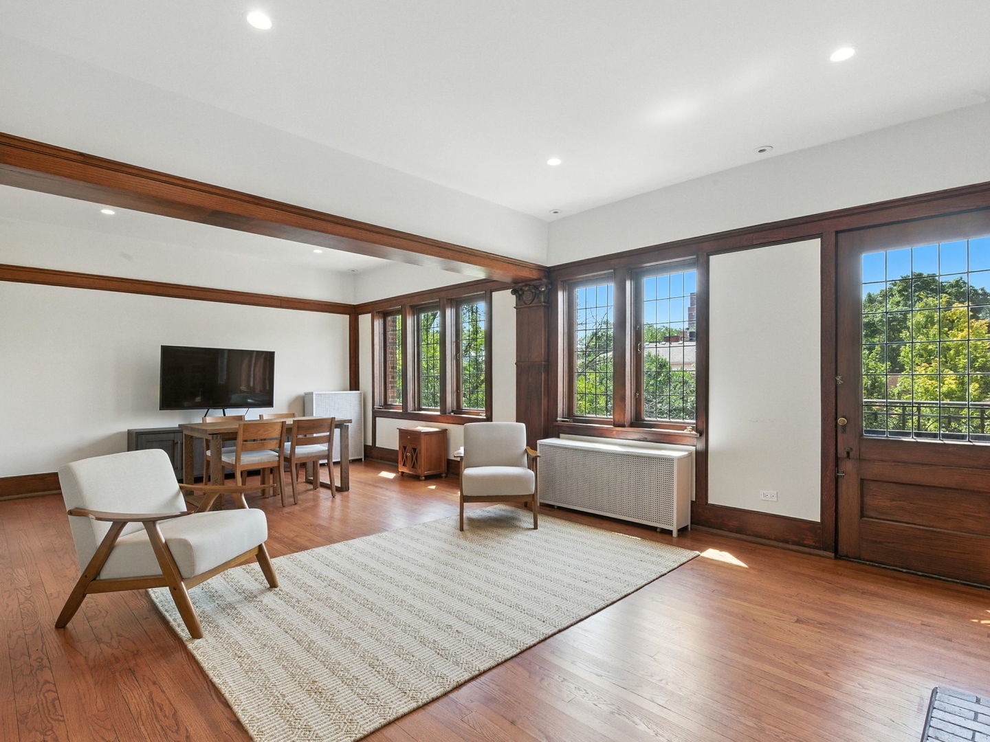 1368 E 57th Street Unit: 3