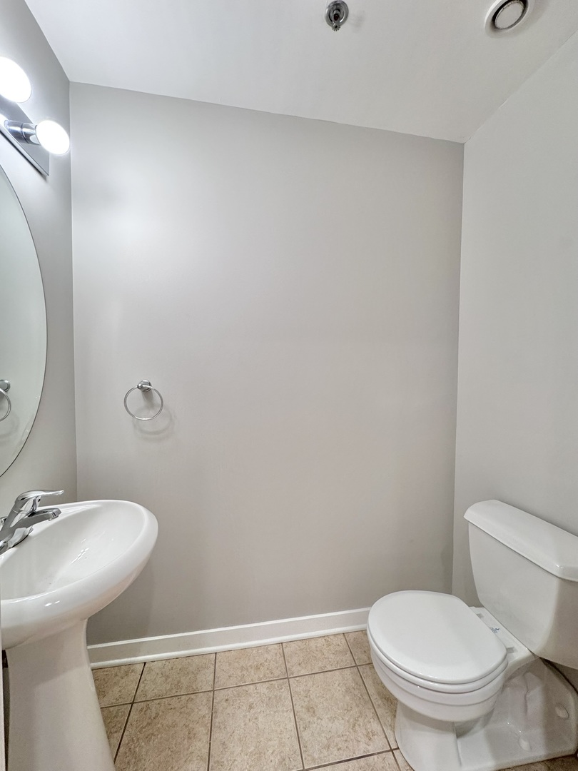 1224 W Van Buren Street Unit: 506