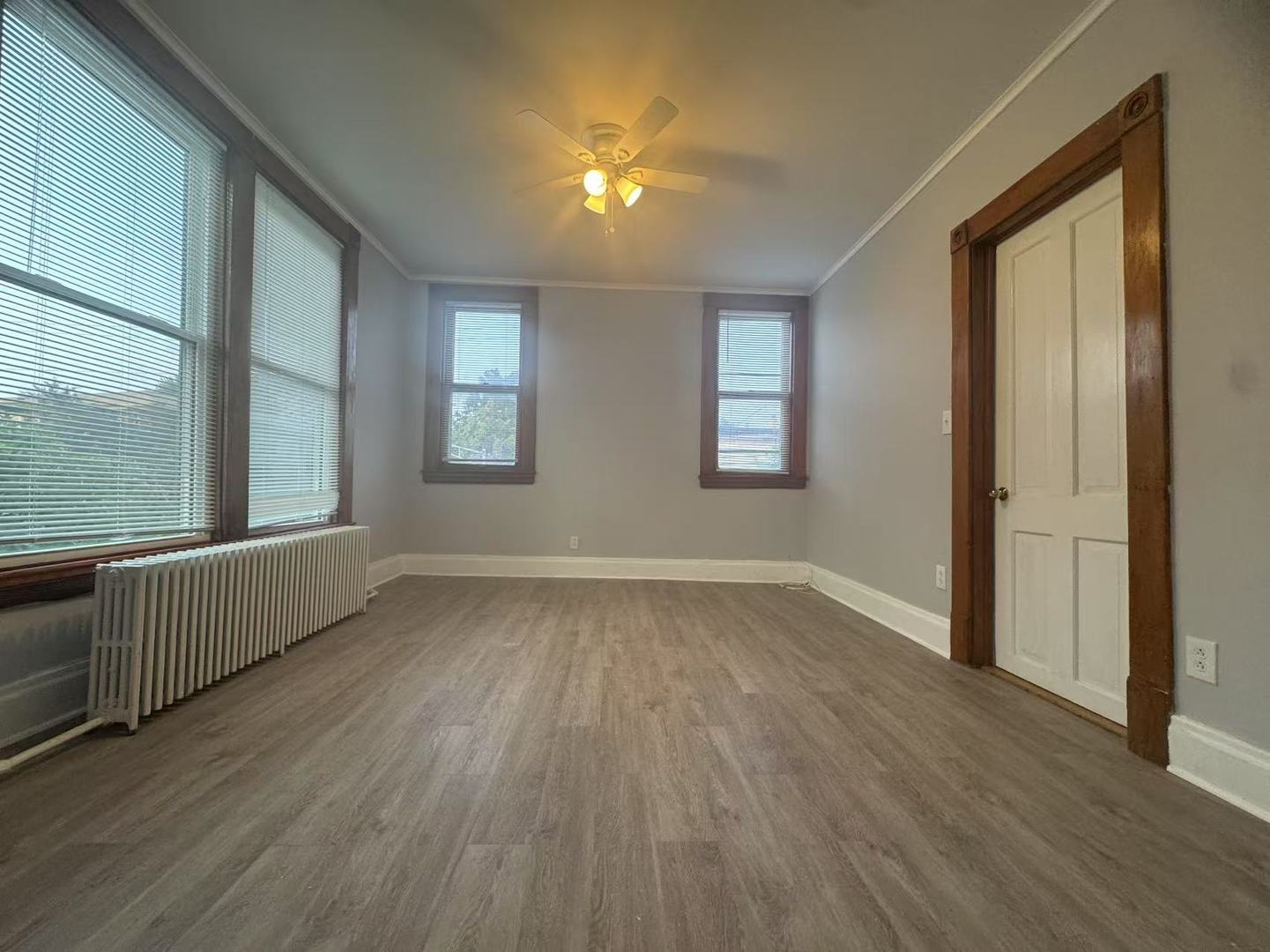 3017 S Lyman Street Unit: 2R