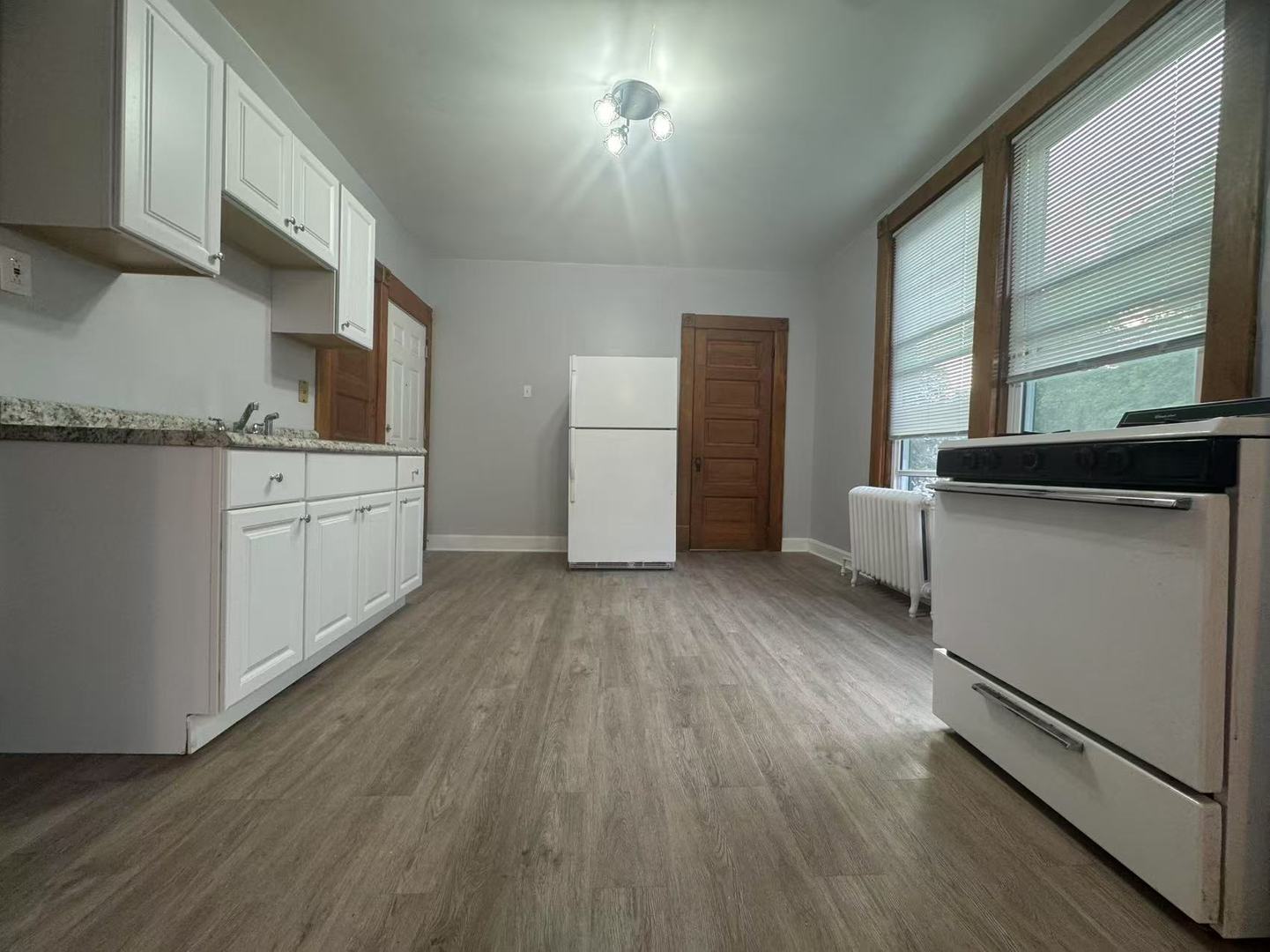 3017 S Lyman Street Unit: 2R