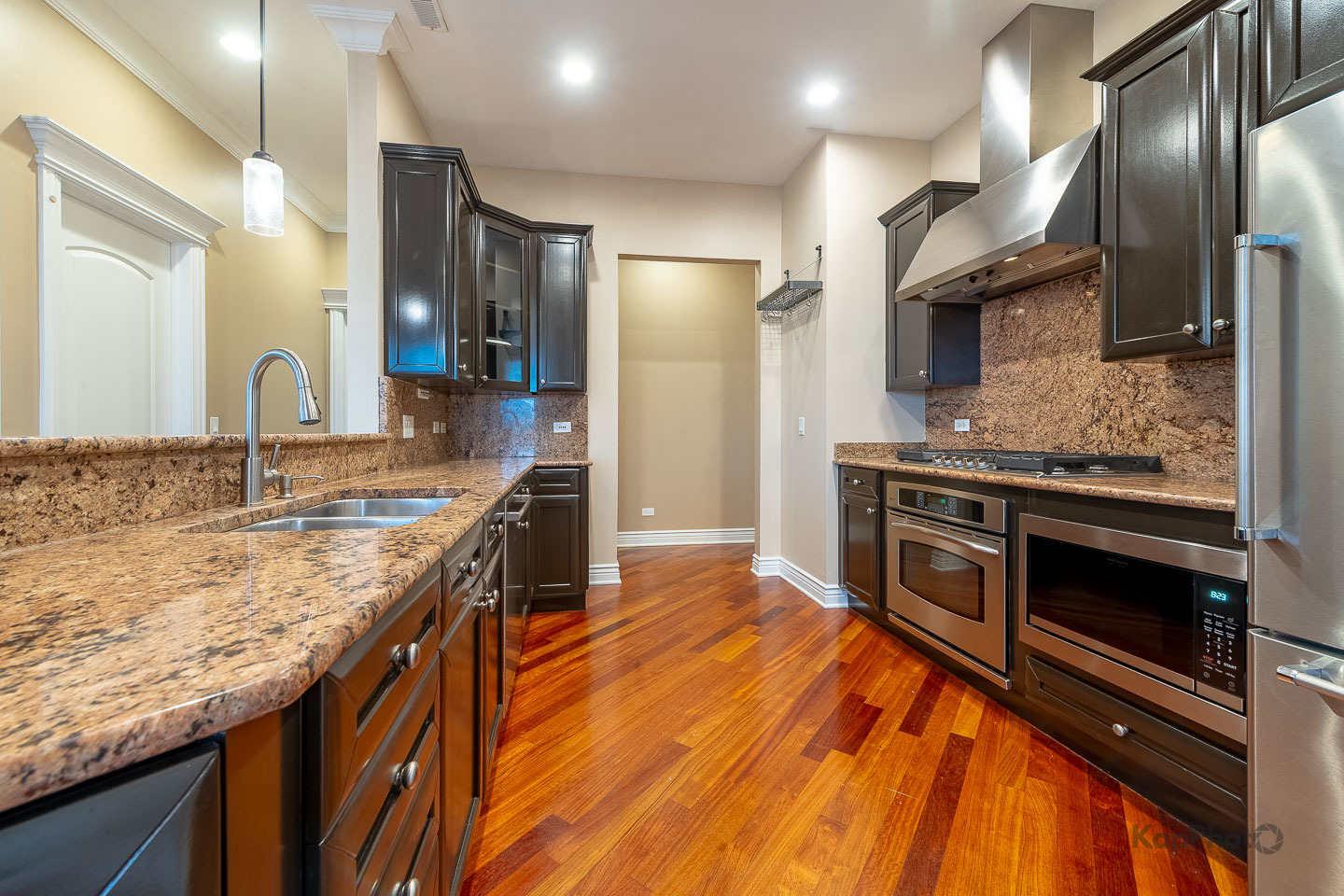 35 S Racine Avenue Unit: 5SW