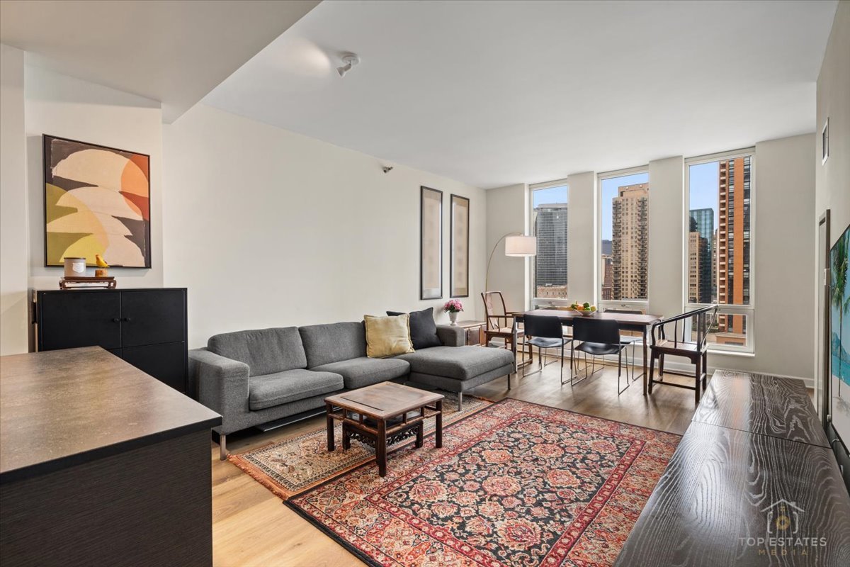 1250 S Michigan Avenue Unit: 1607