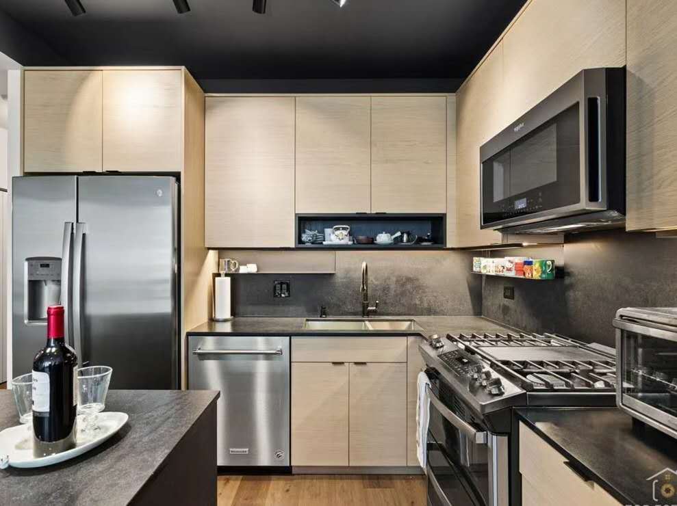 1250 S Michigan Avenue Unit: 1607