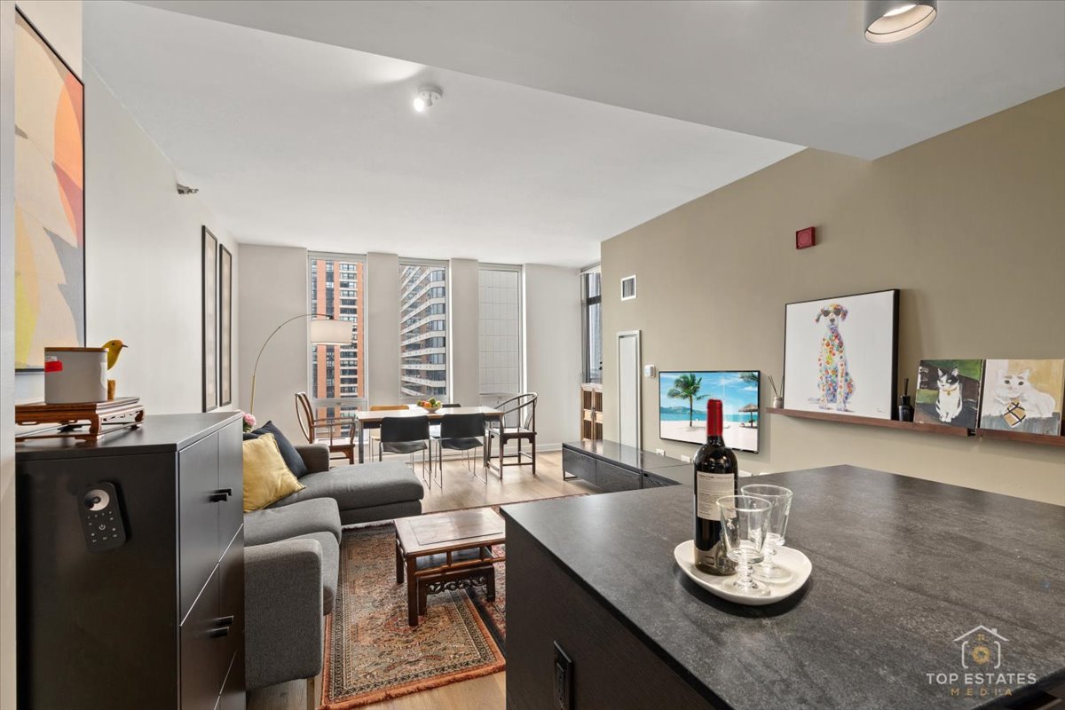 1250 S Michigan Avenue Unit: 1607