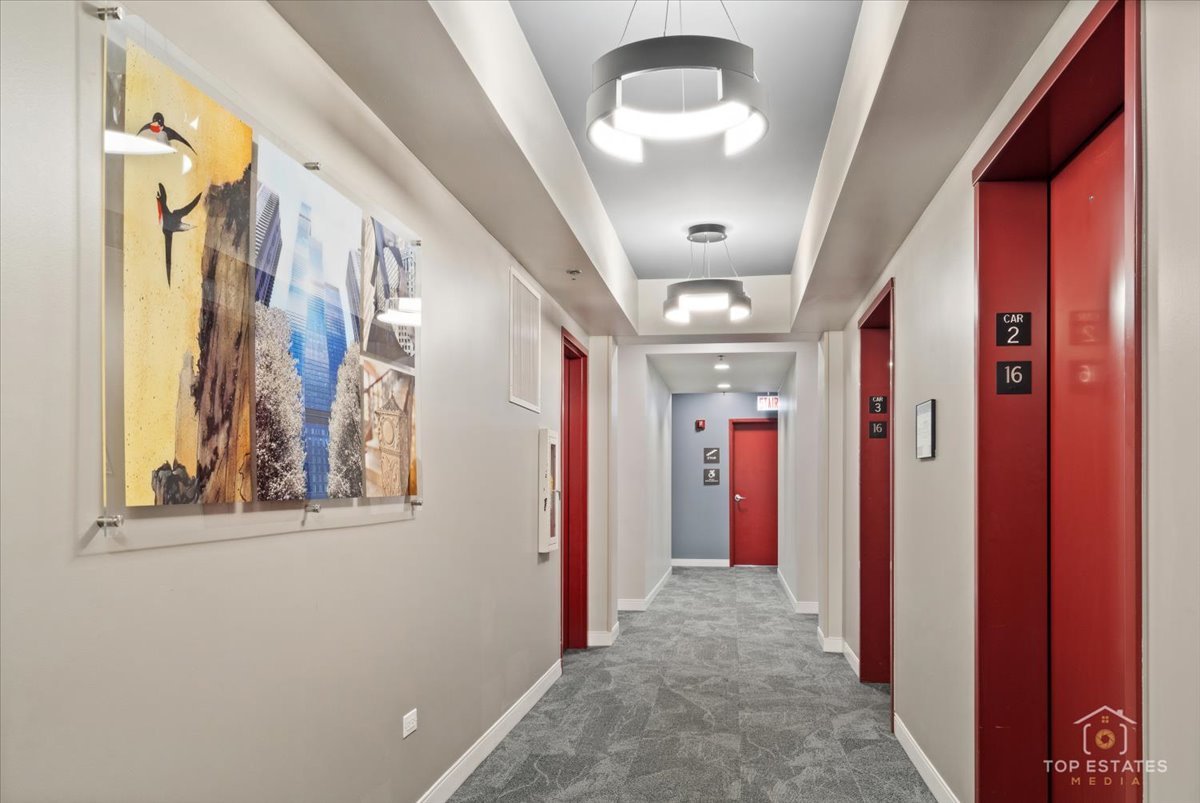 1250 S Michigan Avenue Unit: 1607