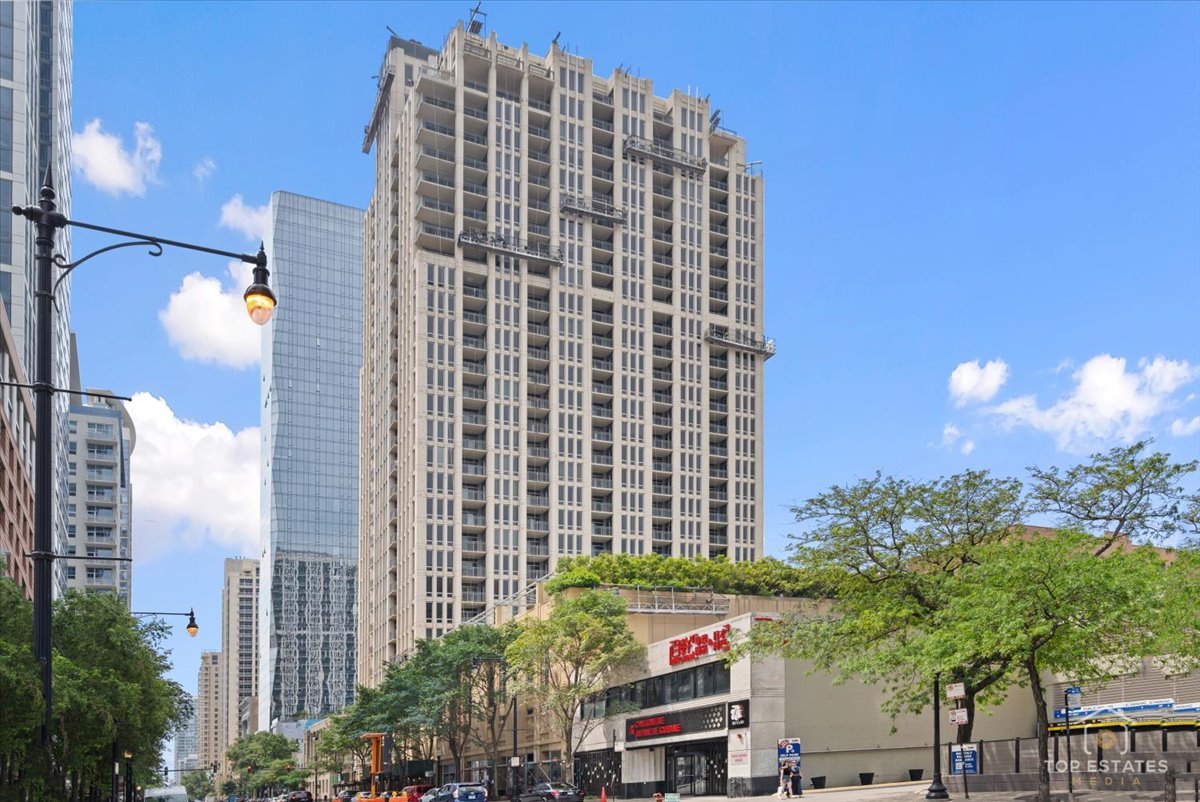 1250 S Michigan Avenue Unit: 1607
