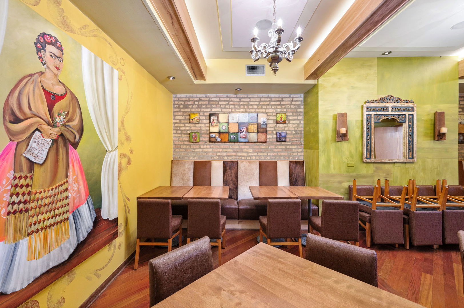 3115 N Lincoln Avenue