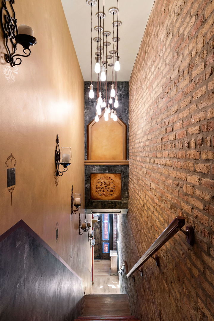 3115 N Lincoln Avenue