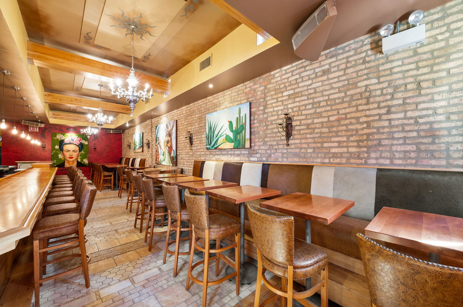 3115 N Lincoln Avenue