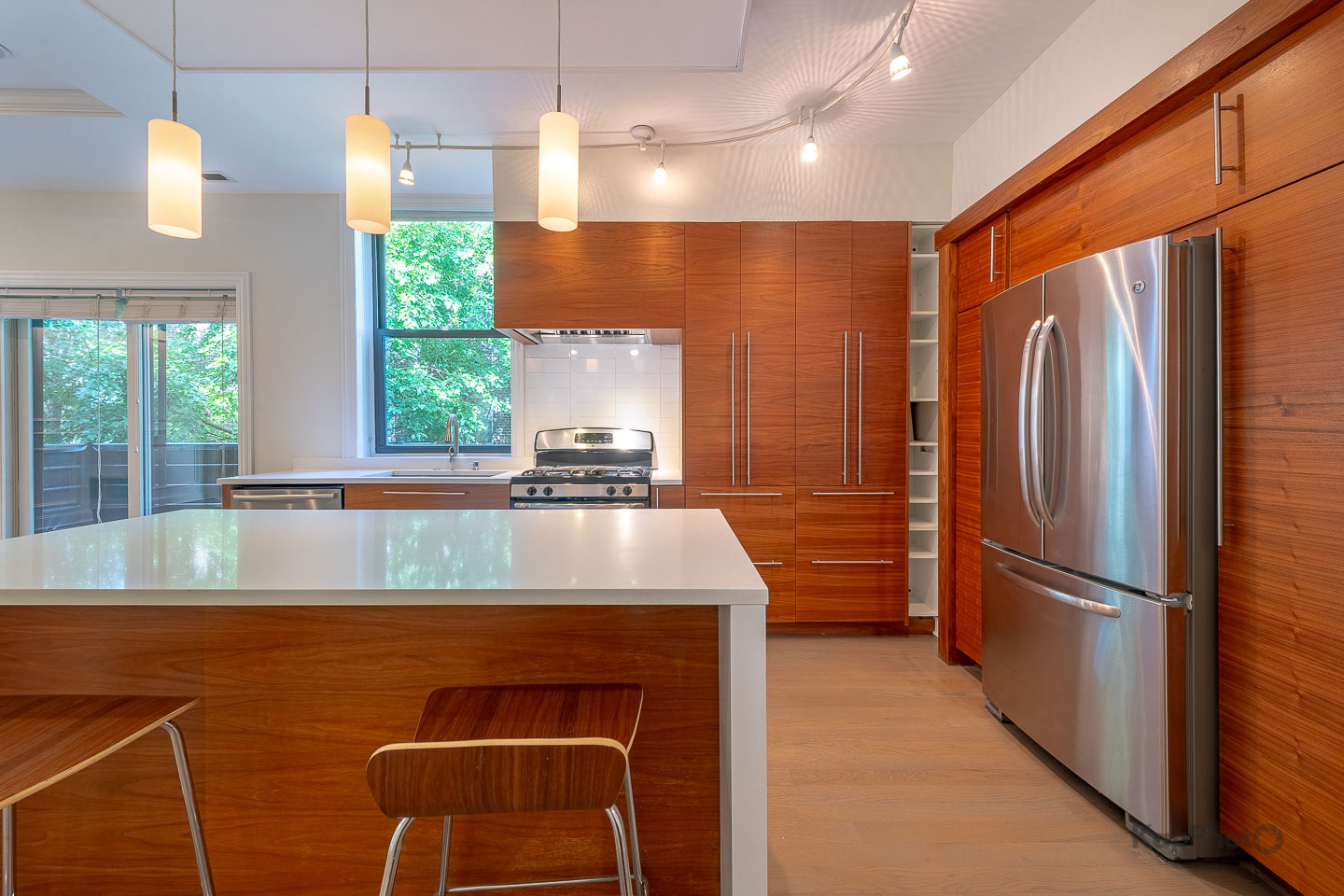 1346 W Augusta Boulevard Unit: 2