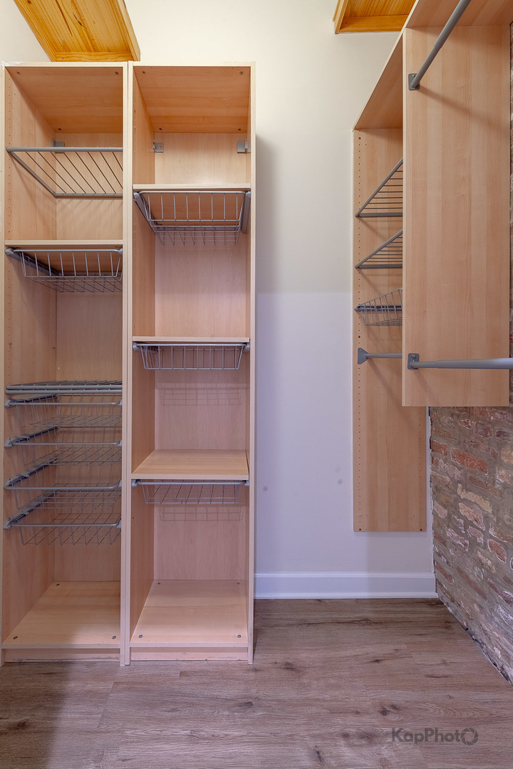 1346 W Augusta Boulevard Unit: 2