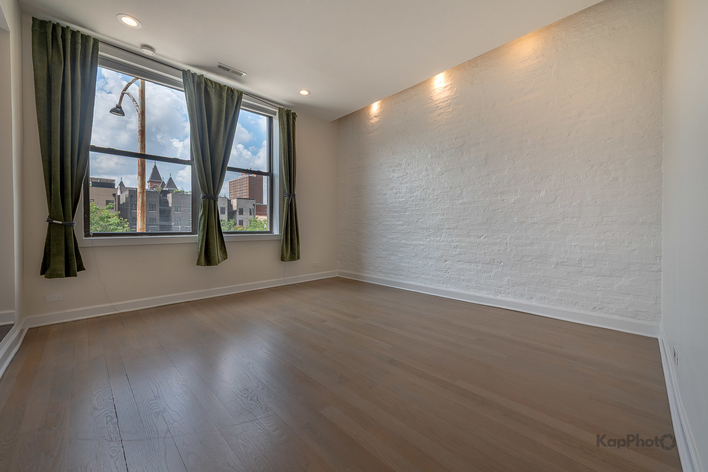 1346 W Augusta Boulevard Unit: 2