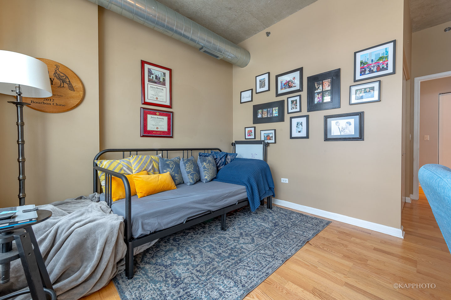 125 E 13TH Street Unit: 1113