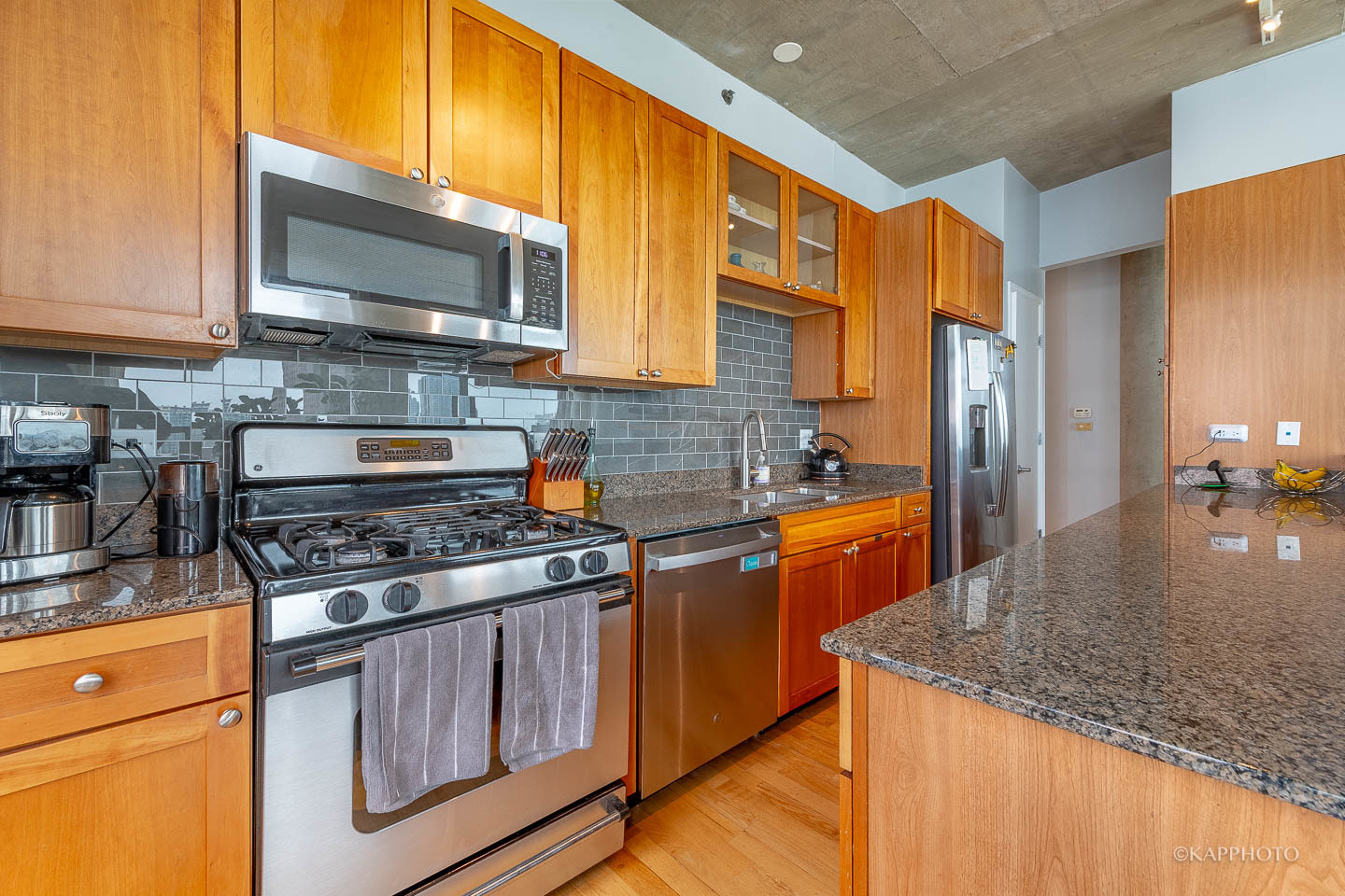 125 E 13TH Street Unit: 1113