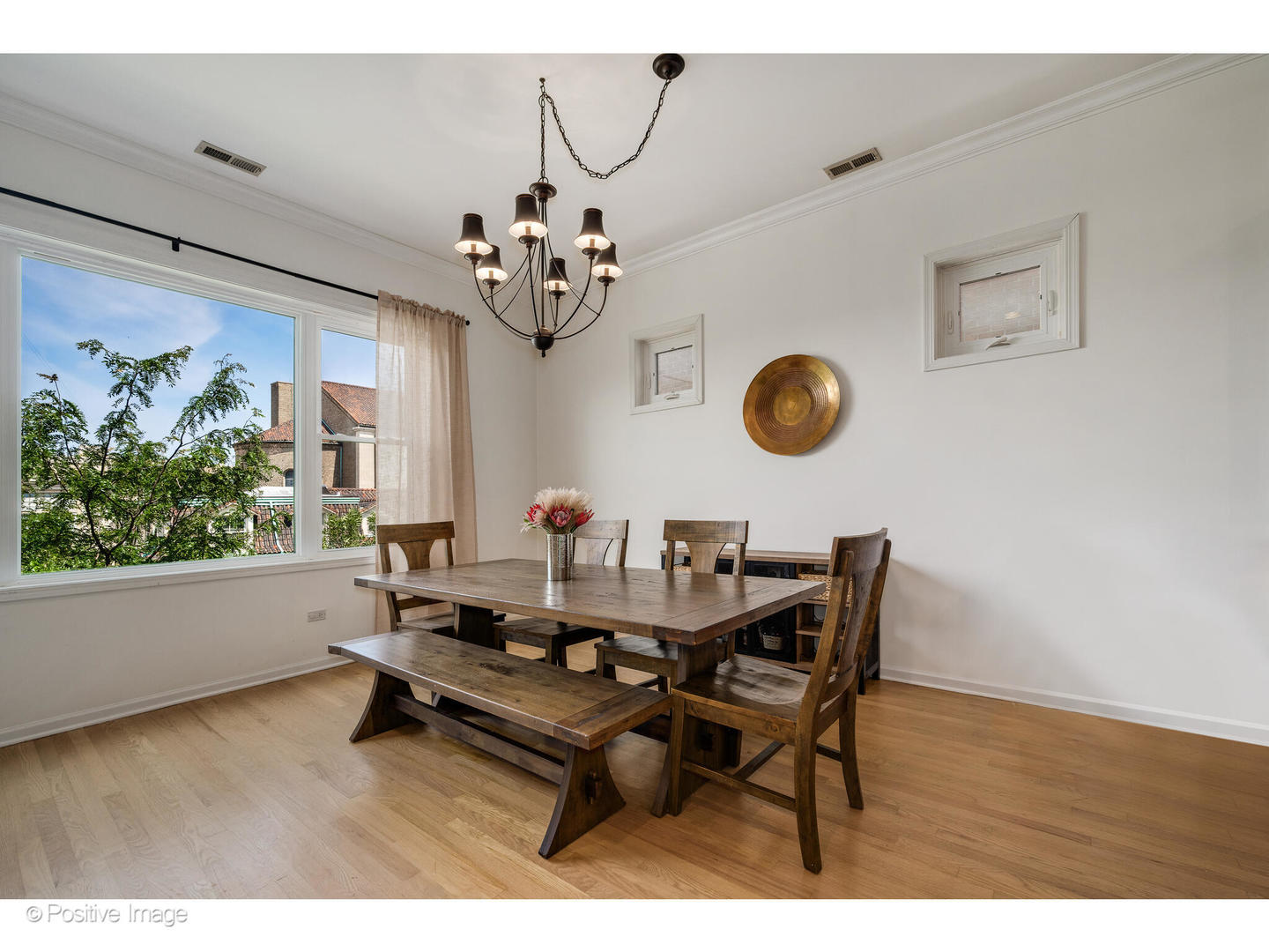 1025 W Buena Avenue Unit: 4E