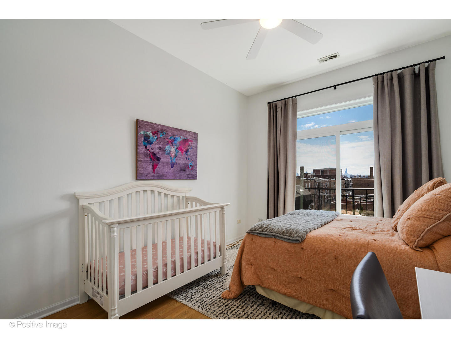 1025 W Buena Avenue Unit: 4E