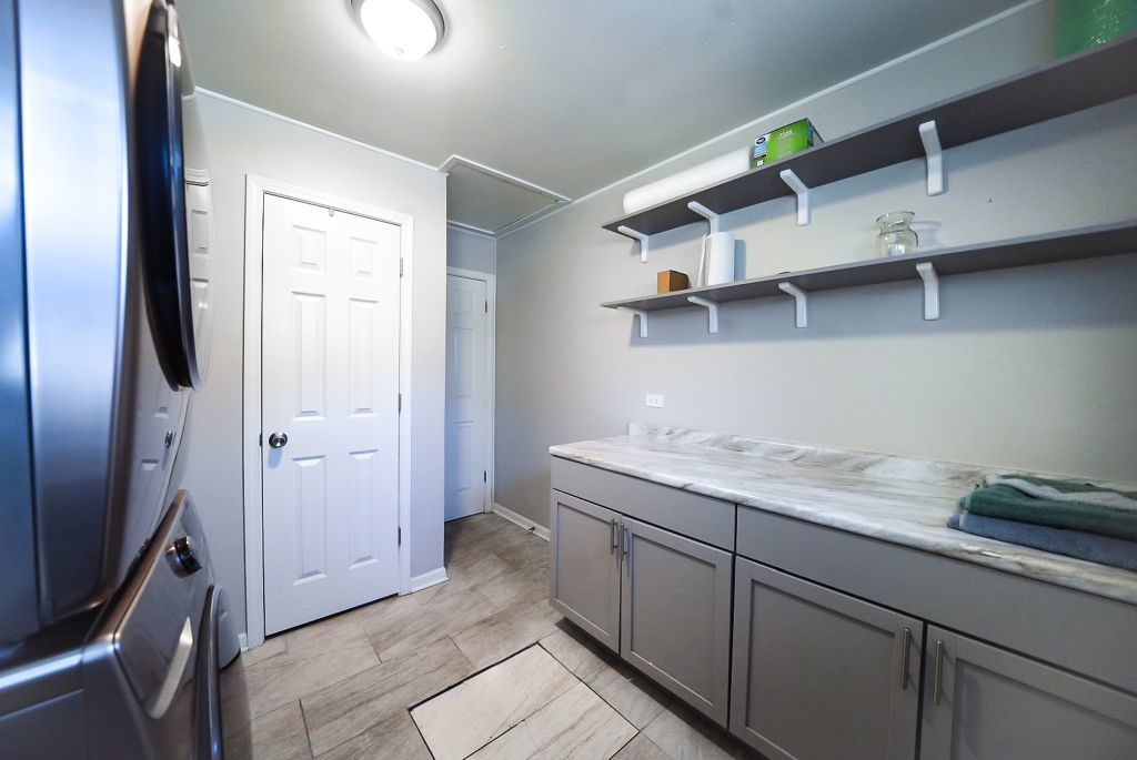 14704 Edbrooke Avenue