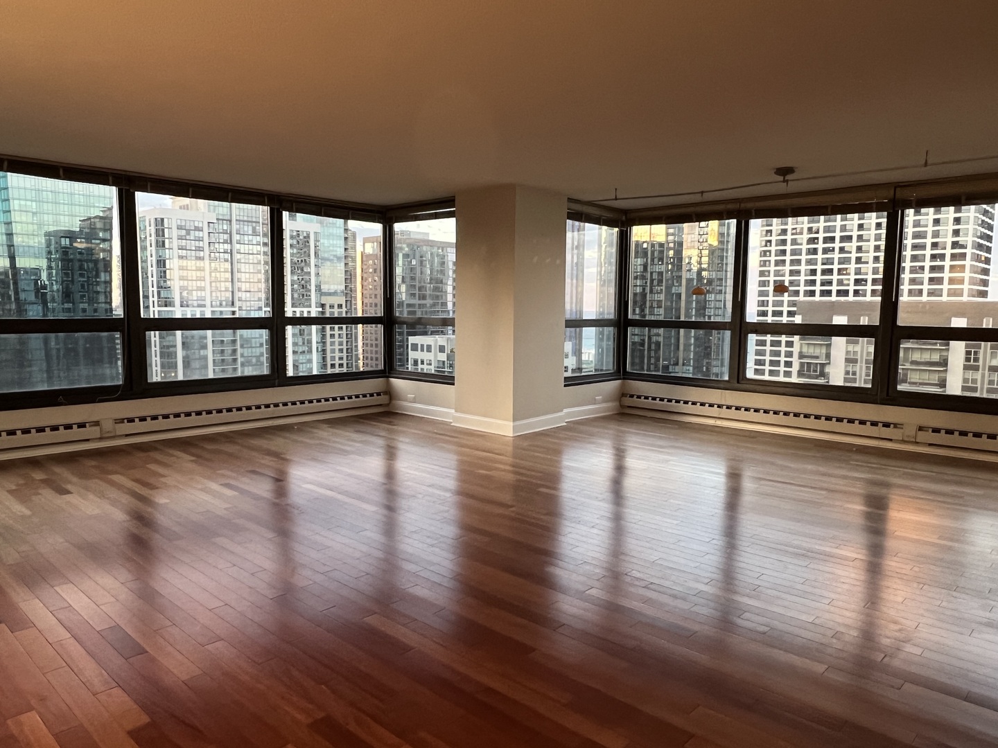 360 E Randolph Street Unit: 3507