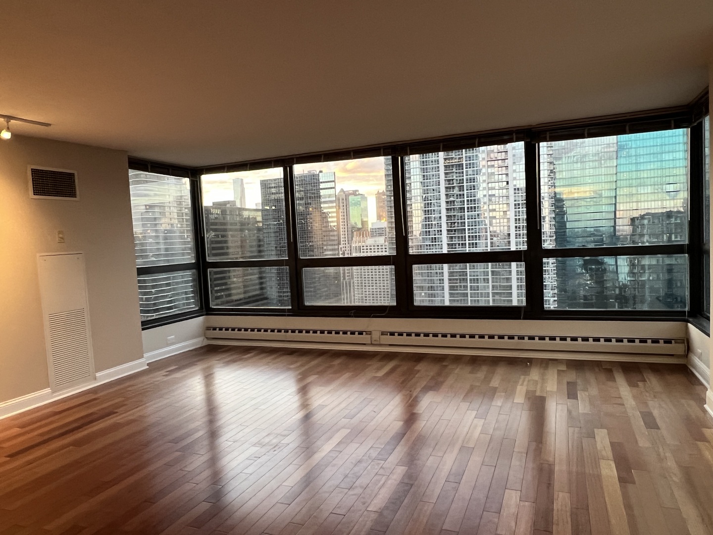 360 E Randolph Street Unit: 3507