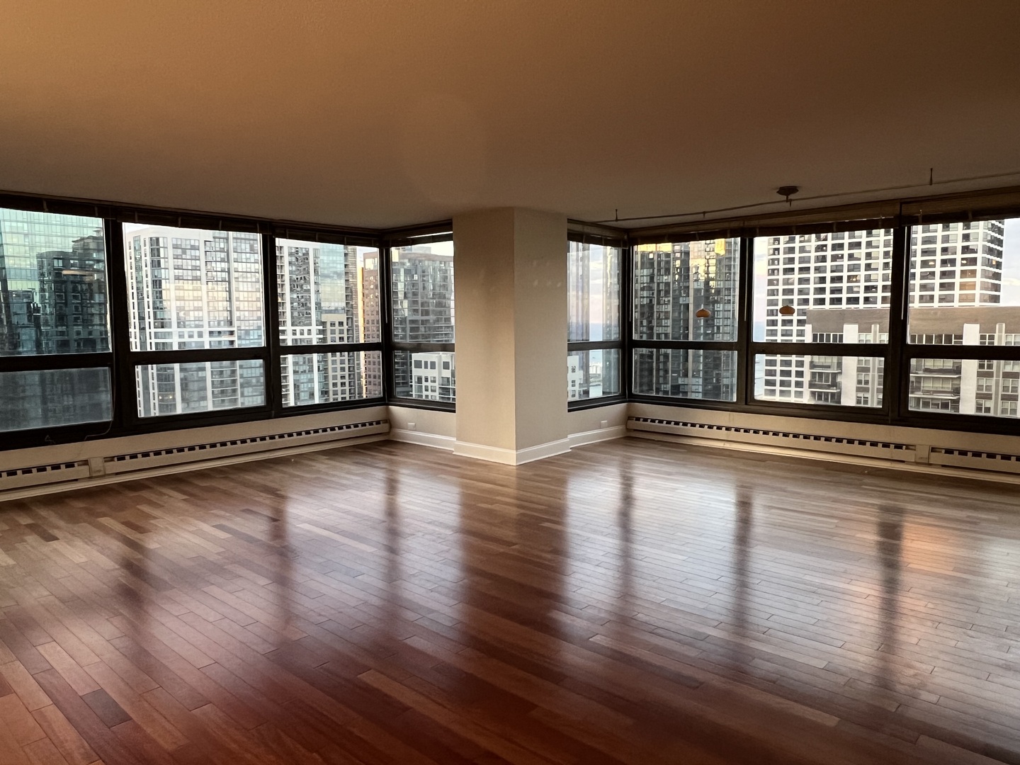 360 E Randolph Street Unit: 3507