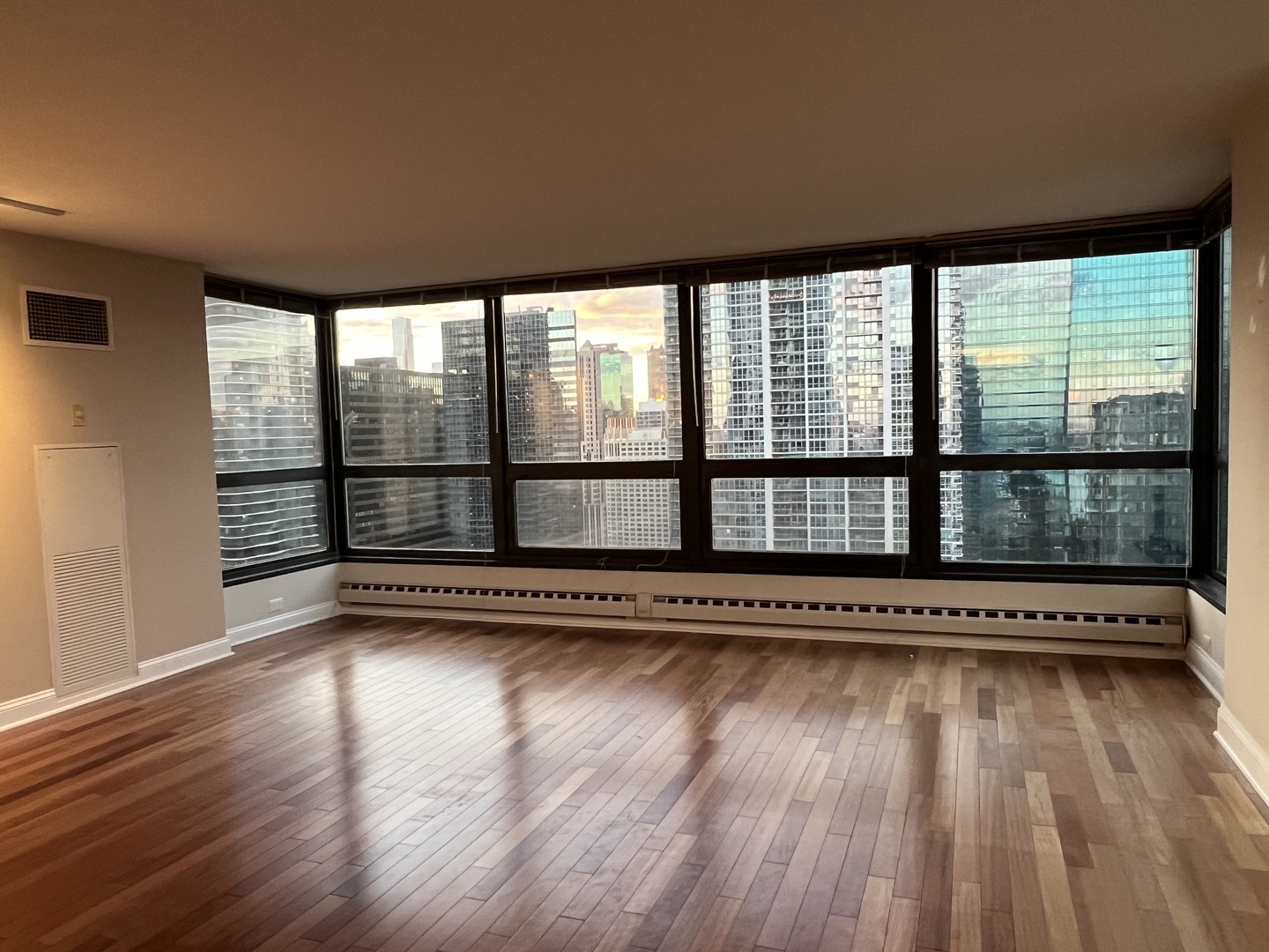 360 E Randolph Street Unit: 3507