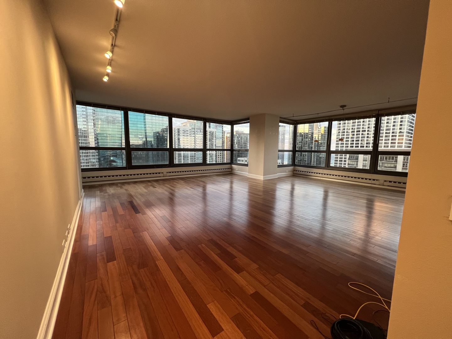 360 E Randolph Street Unit: 3507