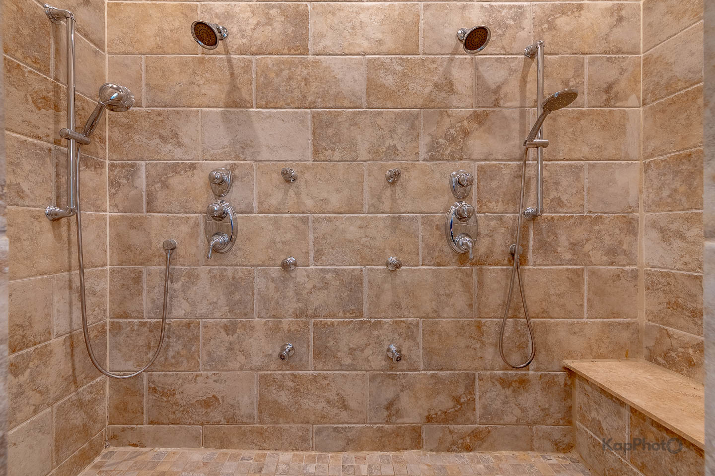 2414 W Grenshaw Street Unit: 1E