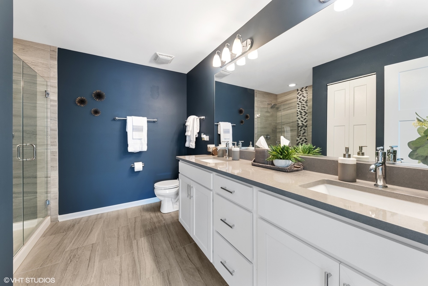 3225 N Heritage Lane