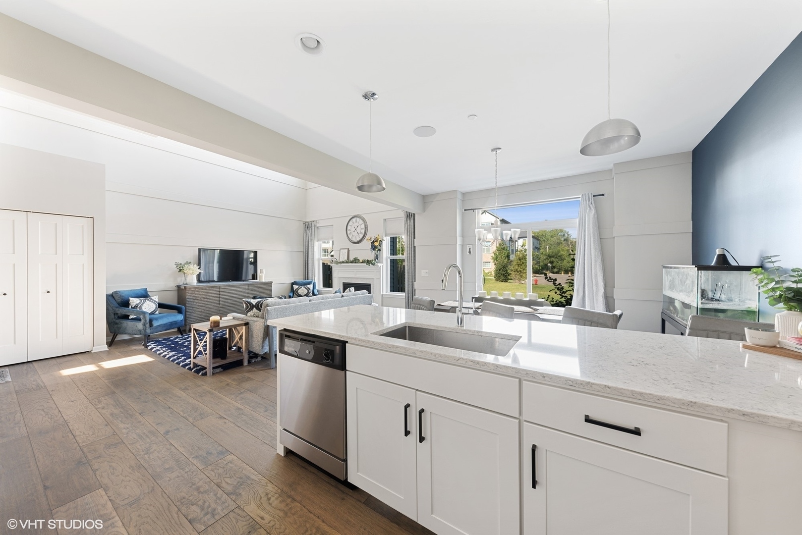 3225 N Heritage Lane