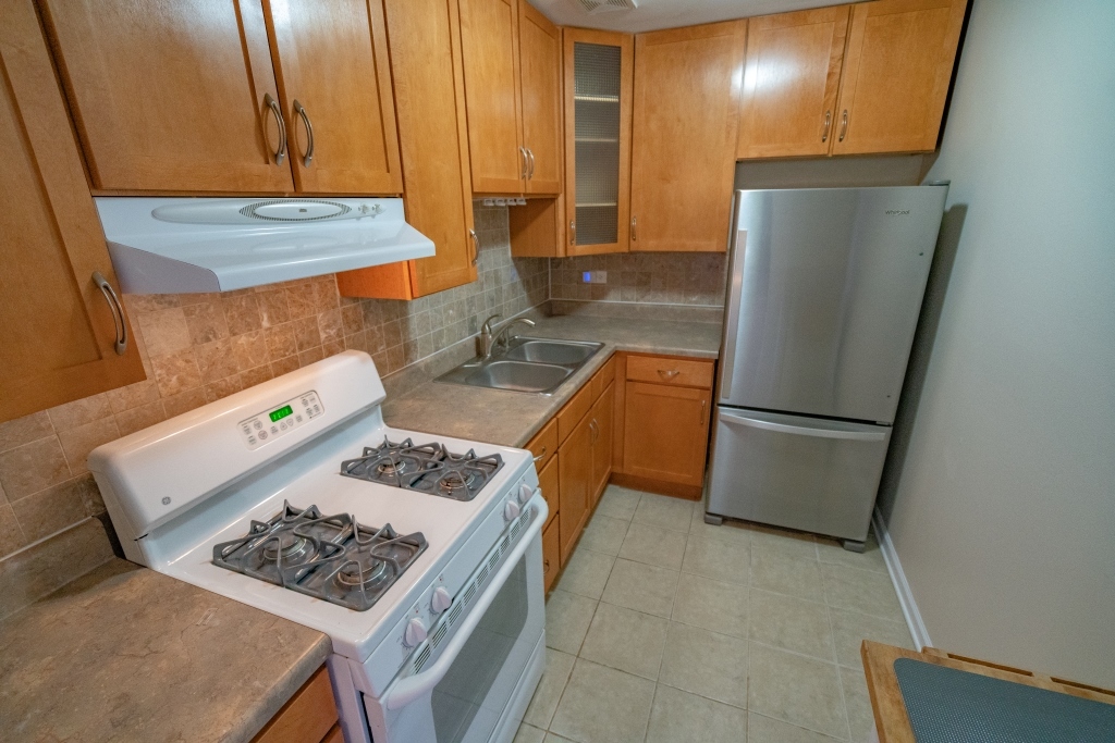 3620 N Pine Grove Avenue Unit: 501