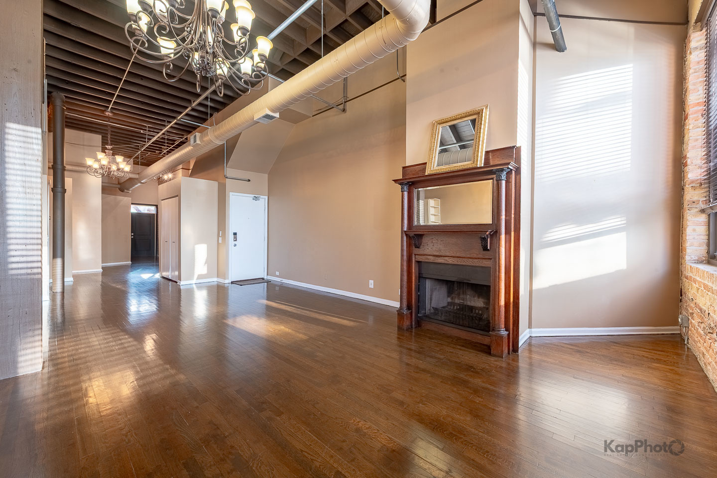 22 N Morgan Street Unit: 211