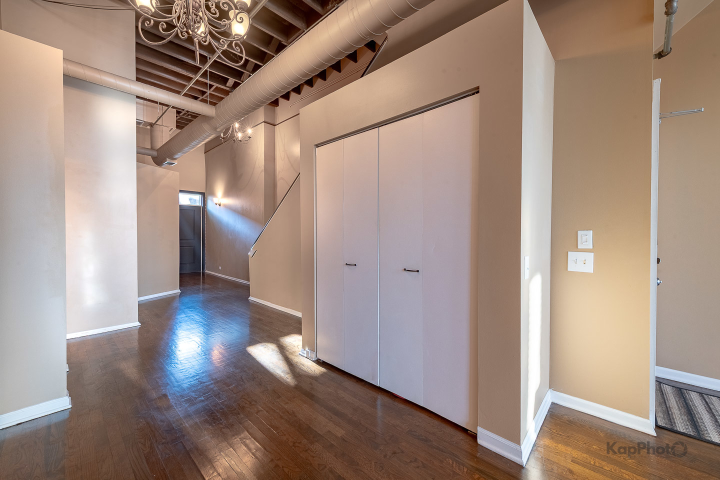 22 N Morgan Street Unit: 211