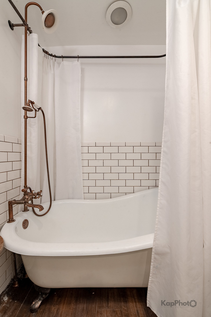 22 N Morgan Street Unit: 211